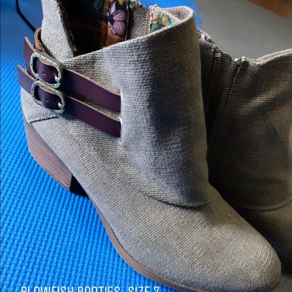 Bow fish booties. Never worn.